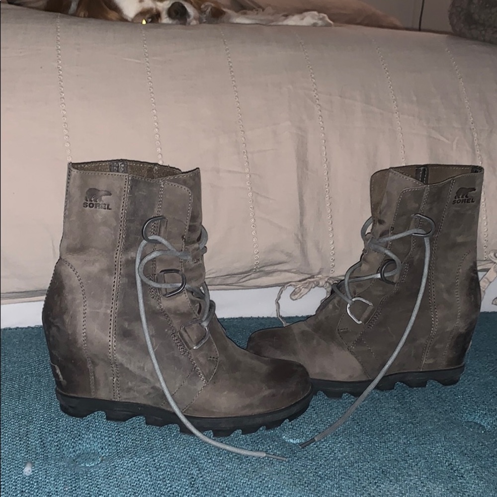 Sorel Joan of Arc wedge boots